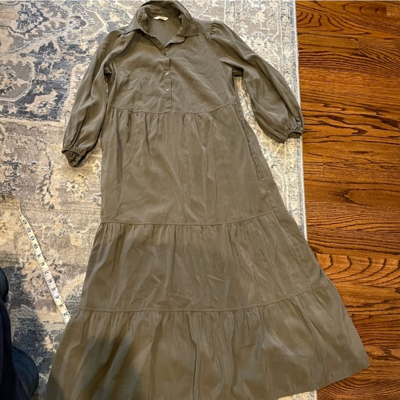 Elegant Olive Green Maxi Dress - Picture 1 of 4